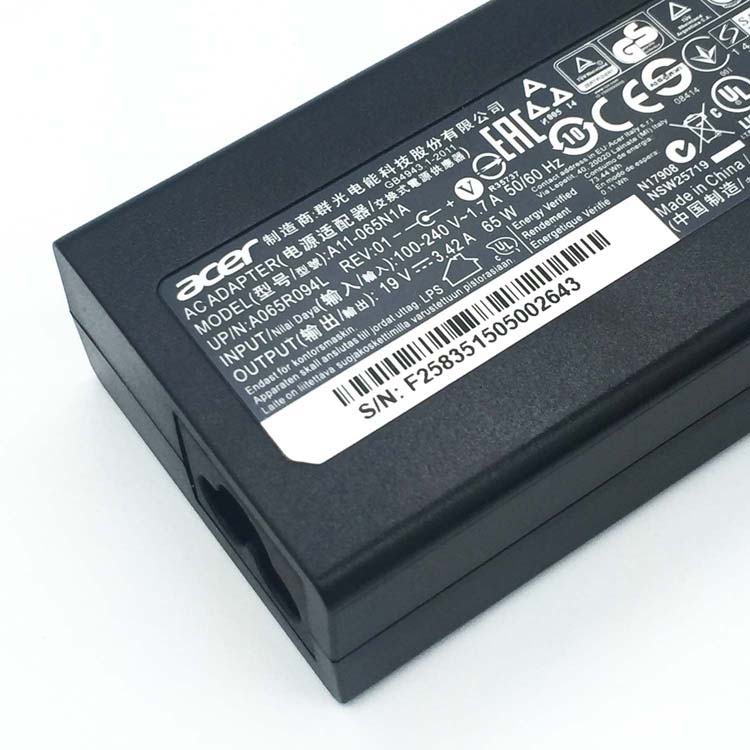 Acer Aspire S3-951 Caricabatterie / Alimentatore